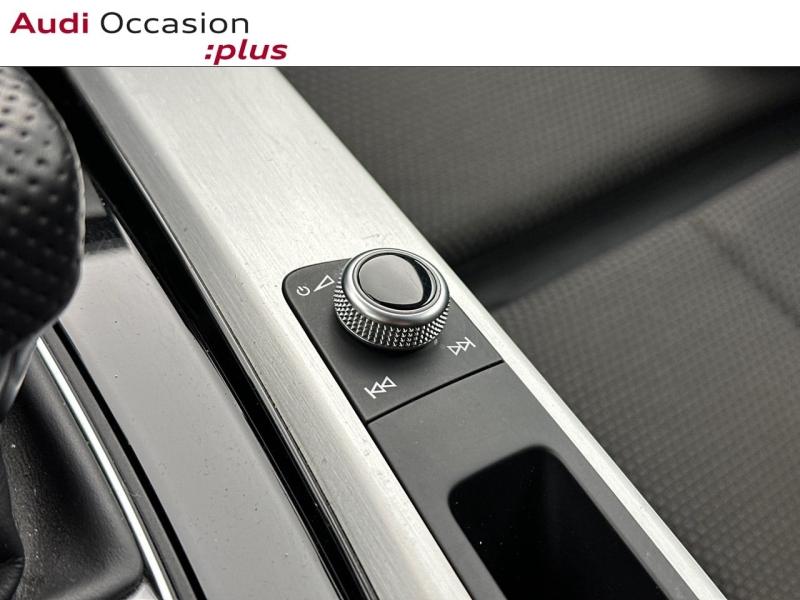 Voitures occasions Audi A4 Avant S line Montigny-le-Bretonneux