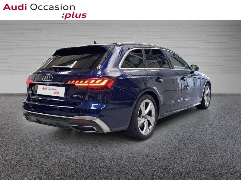 Voitures occasions Audi A4 Avant S line Montigny-le-Bretonneux