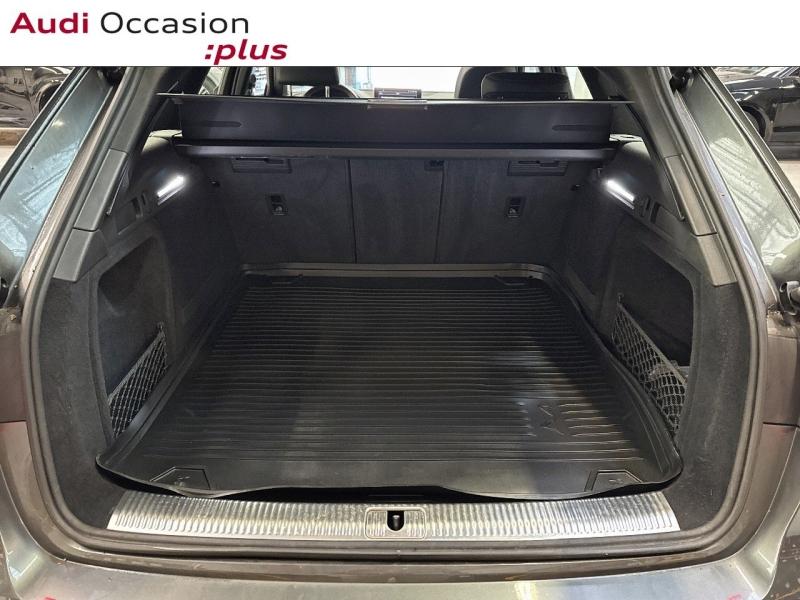Voitures occasions Audi A4 Avant S line Montigny-le-Bretonneux