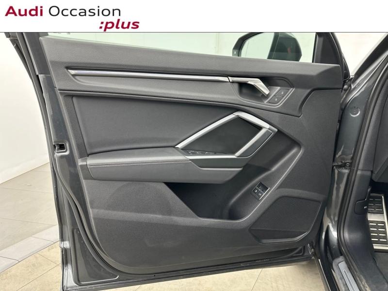 Voitures occasions Audi Q3 S line Montigny-le-Bretonneux