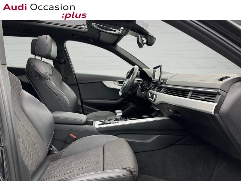 Voitures occasions Audi A4 Avant S line Montigny-le-Bretonneux