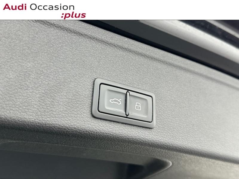 Voitures occasions Audi A4 Avant S line Montigny-le-Bretonneux