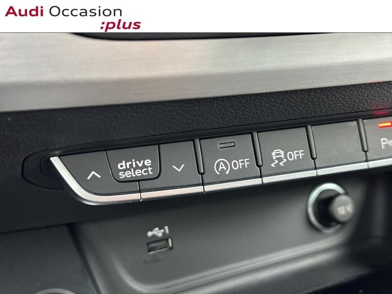 Voitures occasions Audi A4 Avant S line Montigny-le-Bretonneux