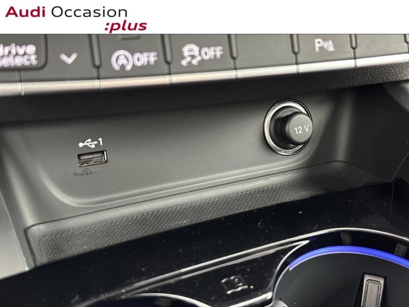 Voitures occasions Audi A4 Avant S line Montigny-le-Bretonneux