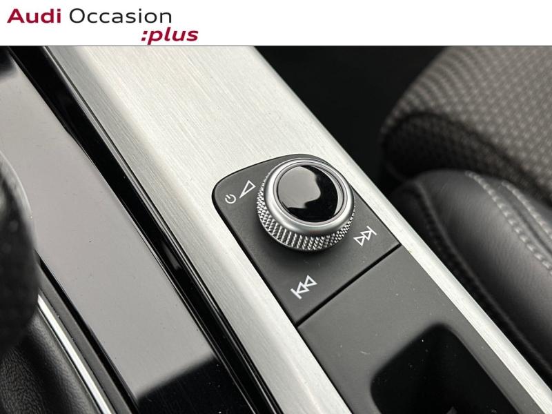 Voitures occasions Audi A4 Avant S line Montigny-le-Bretonneux