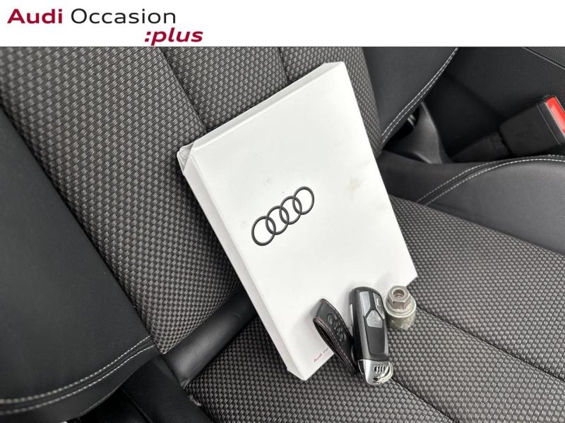 Voitures occasions Audi A4 Avant S line Montigny-le-Bretonneux