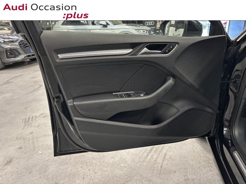 Voitures occasions Audi A3 Sportback Design luxe Montigny-le-Bretonneux