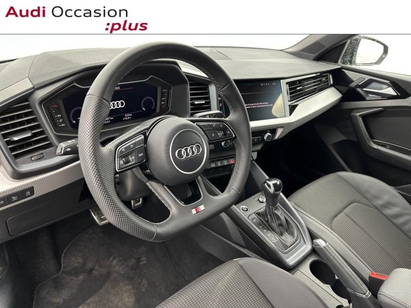 Voitures occasions Audi A1 Sportback S line plus Montigny-le-Bretonneux