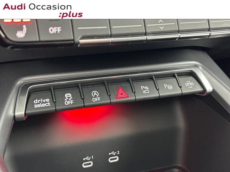 Voitures occasions Audi A3 Berline S line Montigny-le-Bretonneux