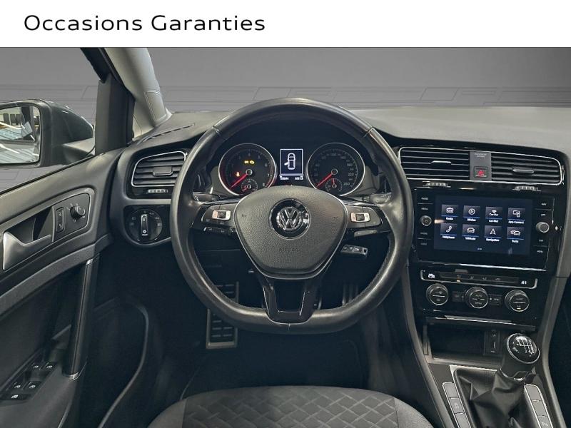 Voitures occasions VOLKSWAGEN GOLF Connect Montigny-le-Bretonneux