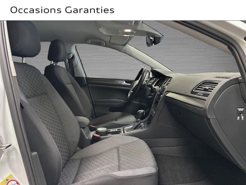 Voitures occasions VOLKSWAGEN GOLF IQ.Drive Montigny-le-Bretonneux