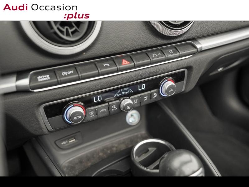 Voitures occasions Audi A3 Cabriolet Design luxe Montigny-le-Bretonneux