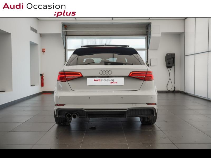 Voitures occasions Audi A3 Sportback Design luxe Montigny-le-Bretonneux