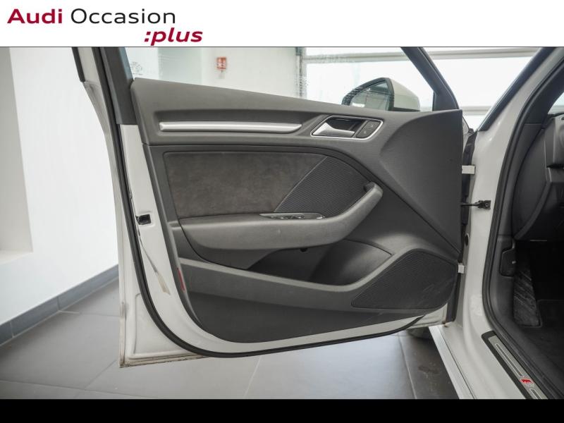 Voitures occasions Audi A3 Sportback Design luxe Montigny-le-Bretonneux