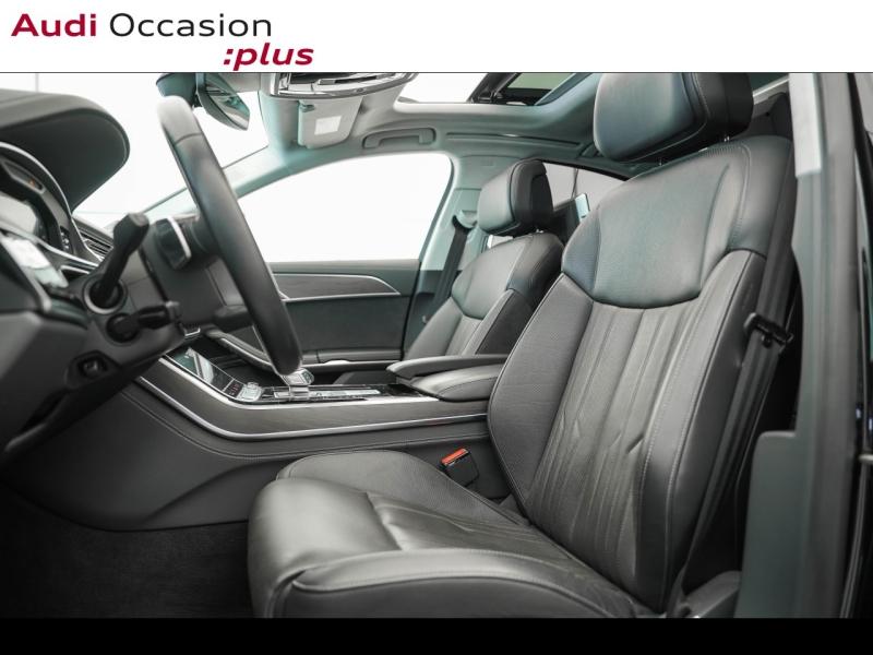 Voitures occasions Audi A8 Base Montigny-le-Bretonneux
