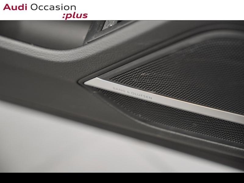 Voitures occasions Audi A8 Base Montigny-le-Bretonneux