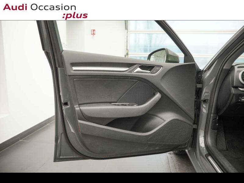 Voitures occasions Audi A3 Sportback Design luxe Montigny-le-Bretonneux