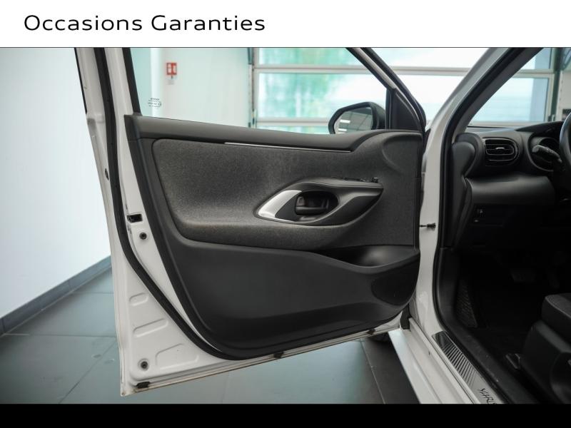 Voitures occasions TOYOTA YARIS France Business Montigny-le-Bretonneux