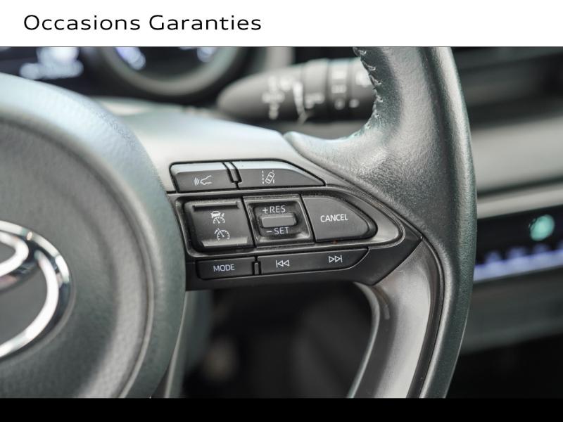 Voitures occasions TOYOTA YARIS France Business Montigny-le-Bretonneux