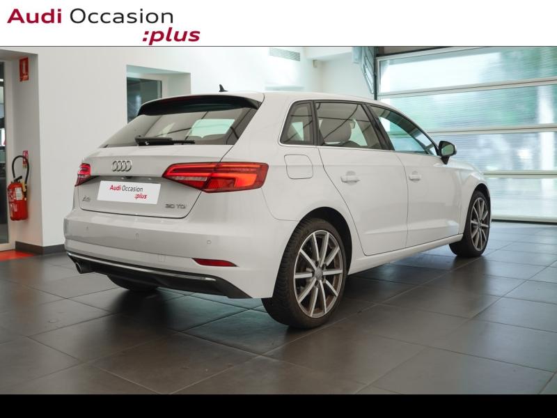 Voitures occasions Audi A3 Sportback Design luxe Montigny-le-Bretonneux