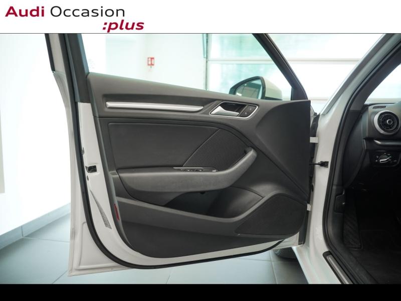 Voitures occasions Audi A3 Sportback Design luxe Montigny-le-Bretonneux