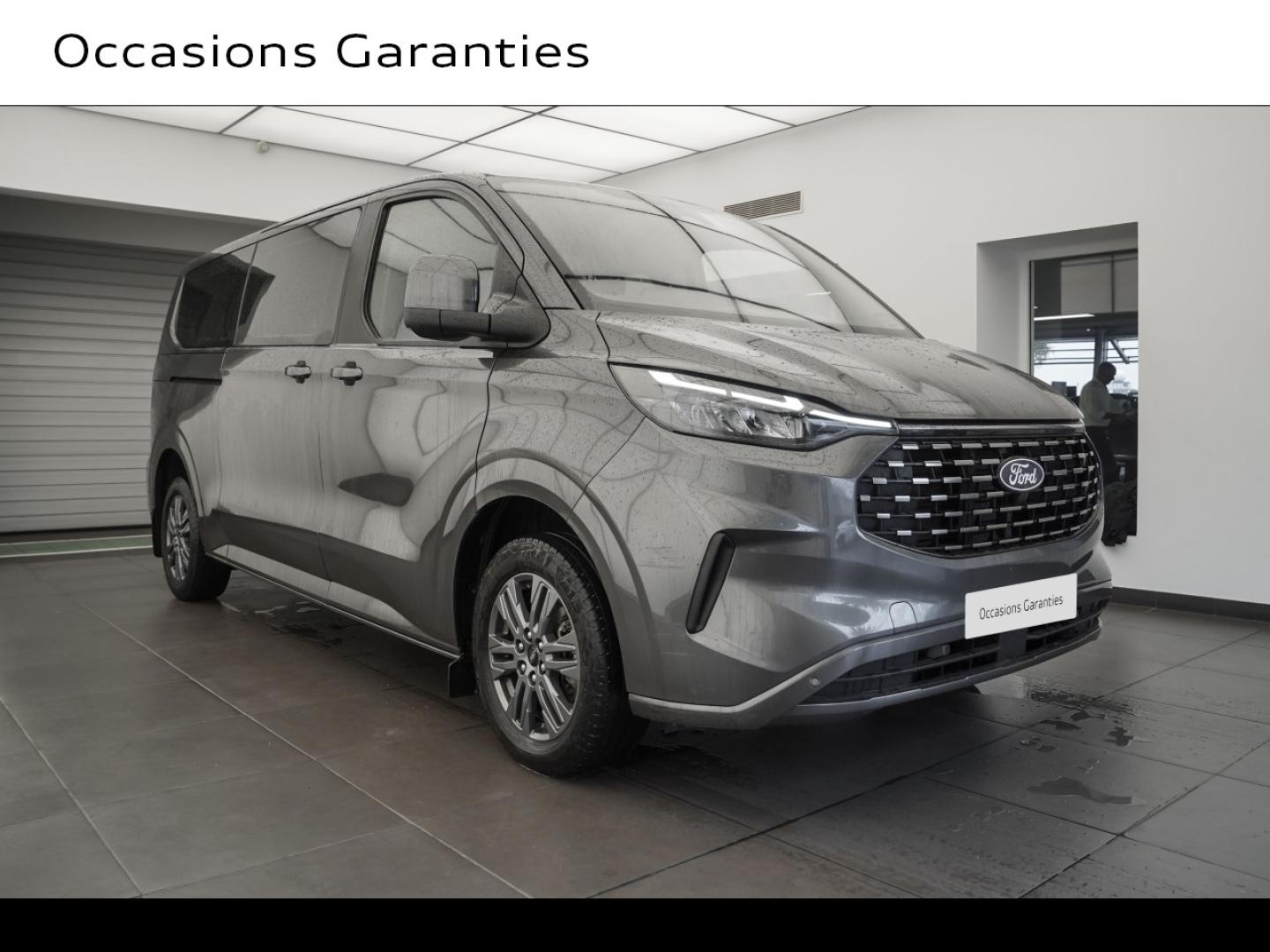 Voitures occasions FORD Tourneo Custom Titanium Montigny-le-Bretonneux