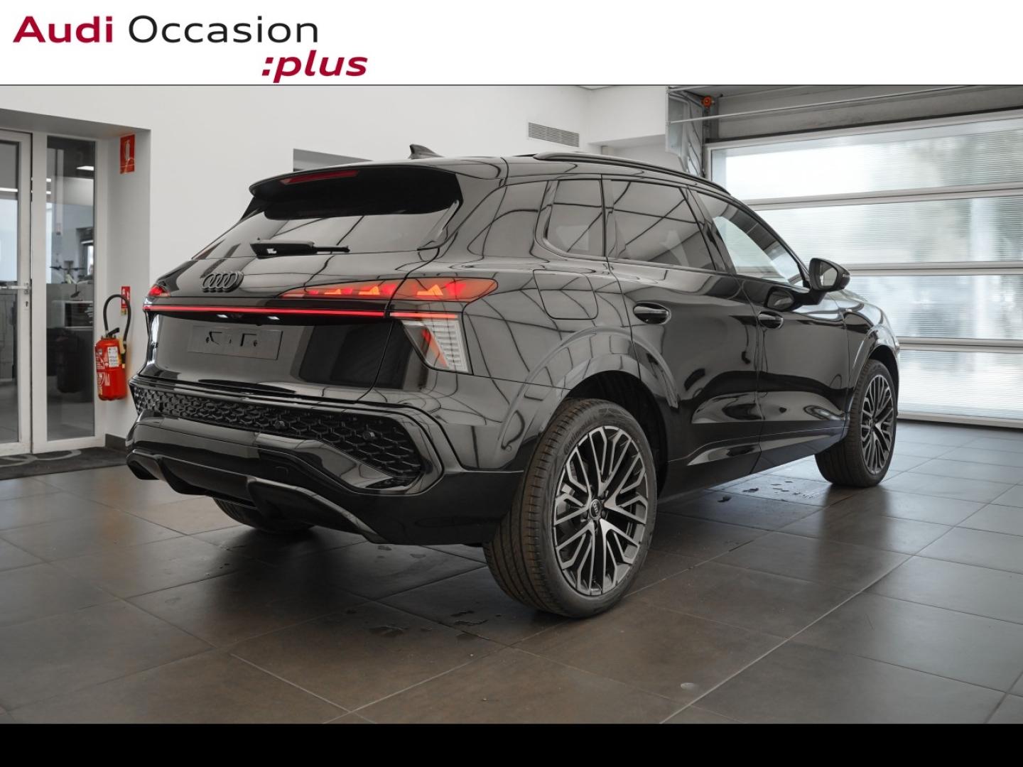 Voitures occasions Audi Q3 S line Montigny-le-Bretonneux