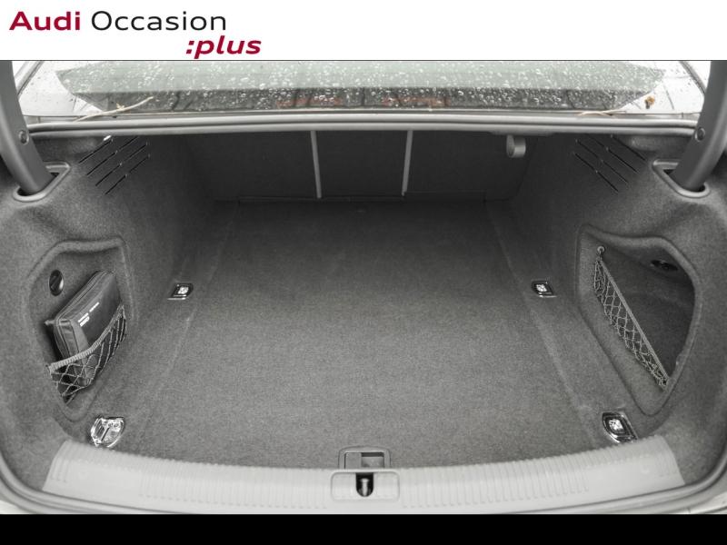 Voitures occasions Audi A4 Design Montigny-le-Bretonneux