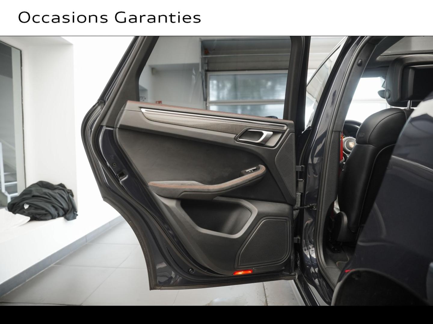 Voitures occasions PORSCHE MACAN Turbo Montigny-le-Bretonneux