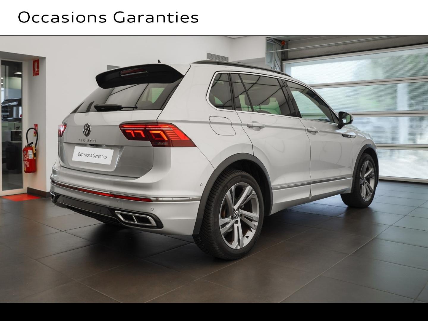 Voitures occasions VOLKSWAGEN TIGUAN R-Line Montigny-le-Bretonneux
