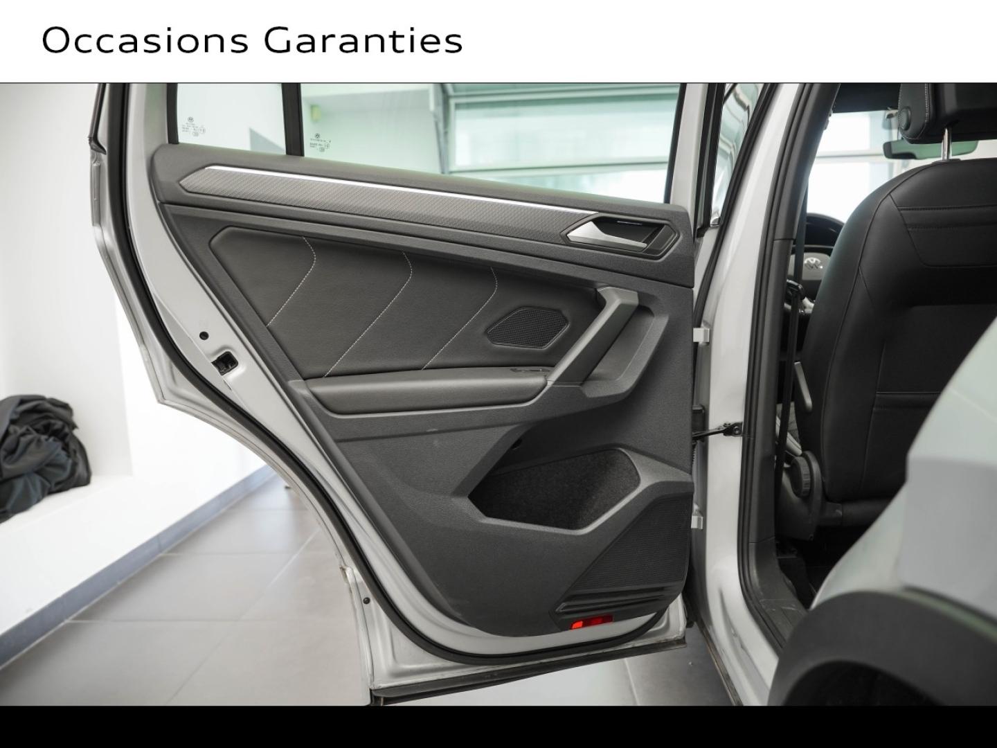Voitures occasions VOLKSWAGEN TIGUAN R-Line Montigny-le-Bretonneux