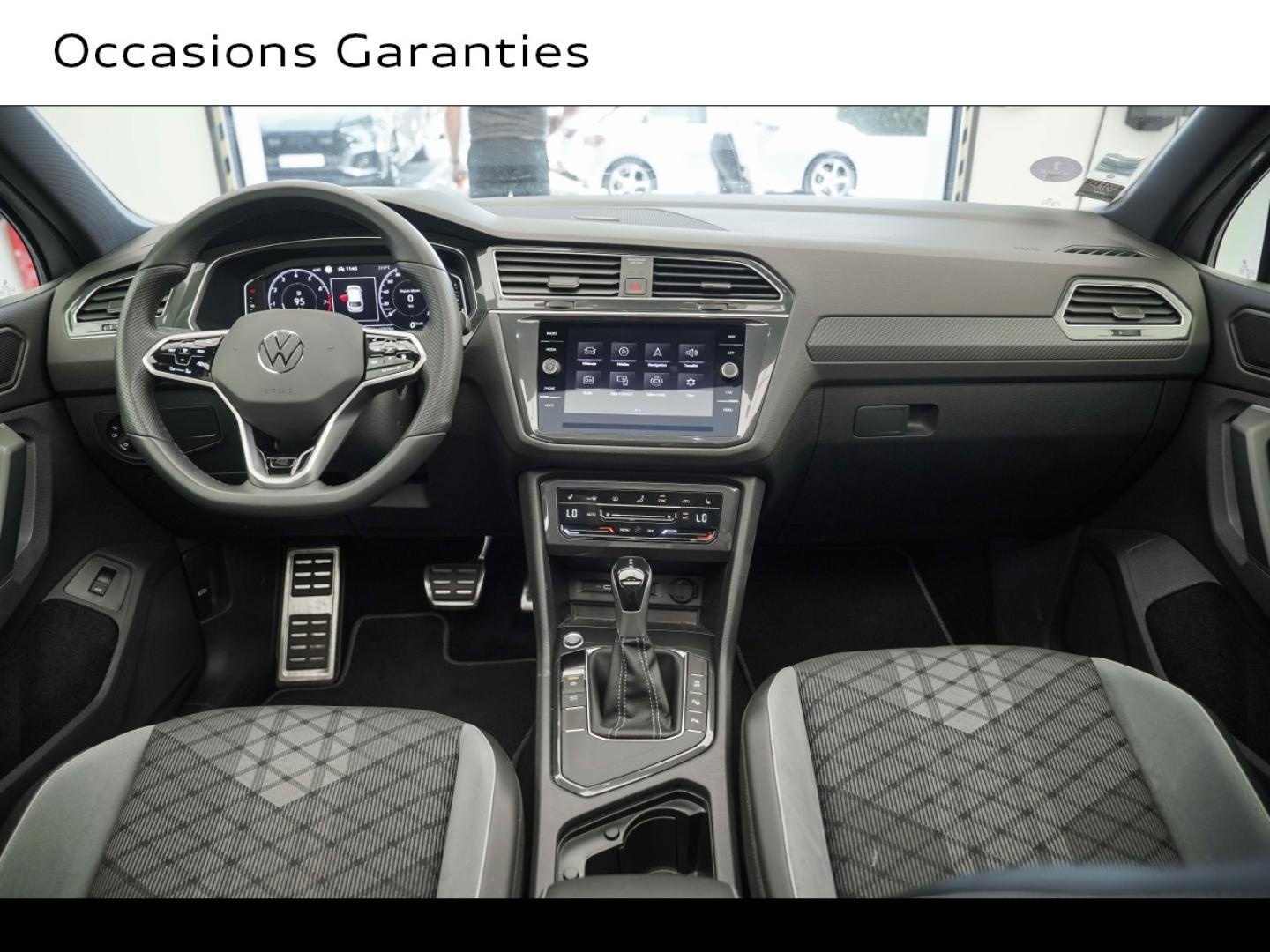Voitures occasions VOLKSWAGEN TIGUAN R-Line Montigny-le-Bretonneux
