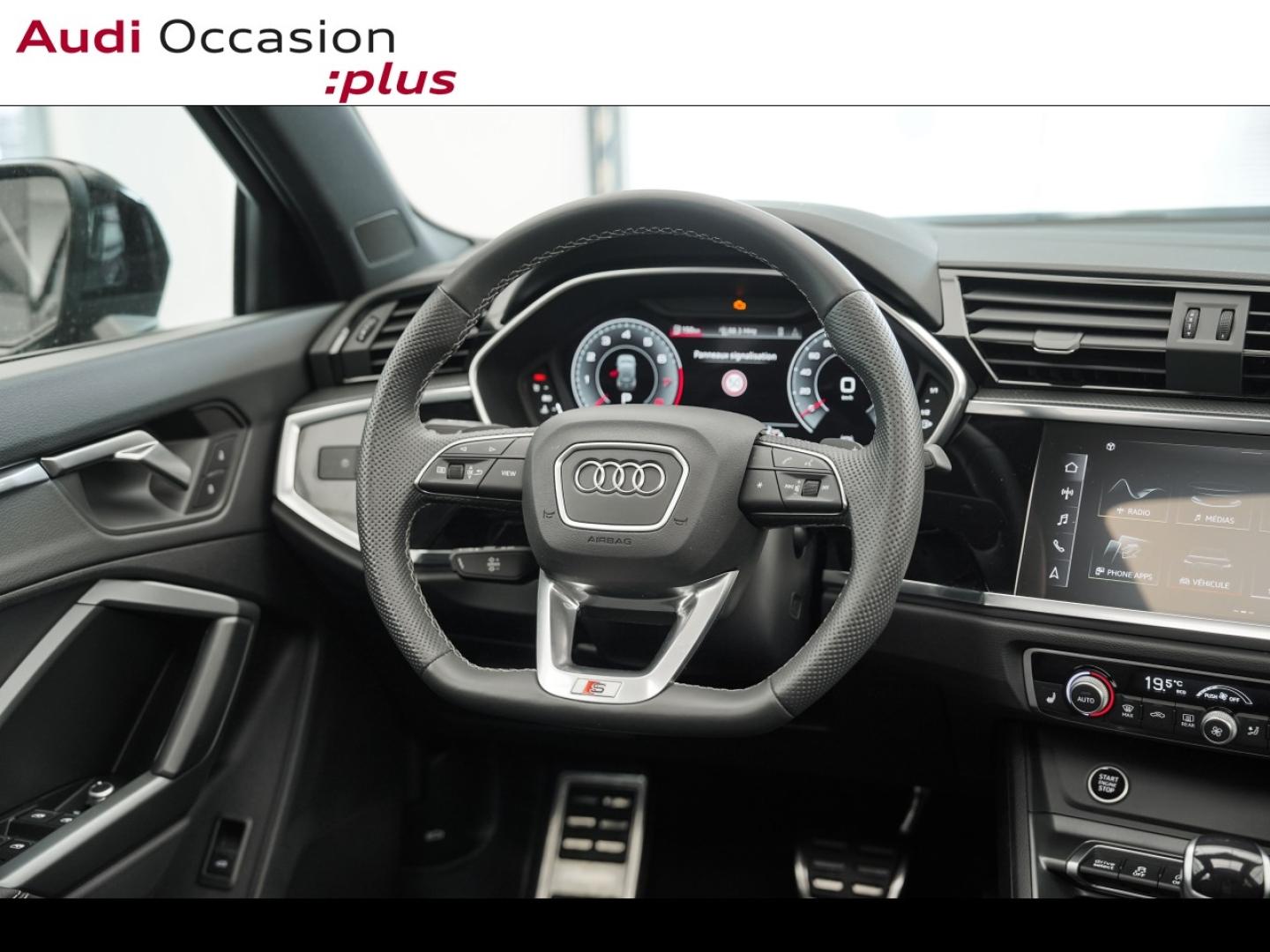Voitures occasions Audi Q3 S line Montigny-le-Bretonneux