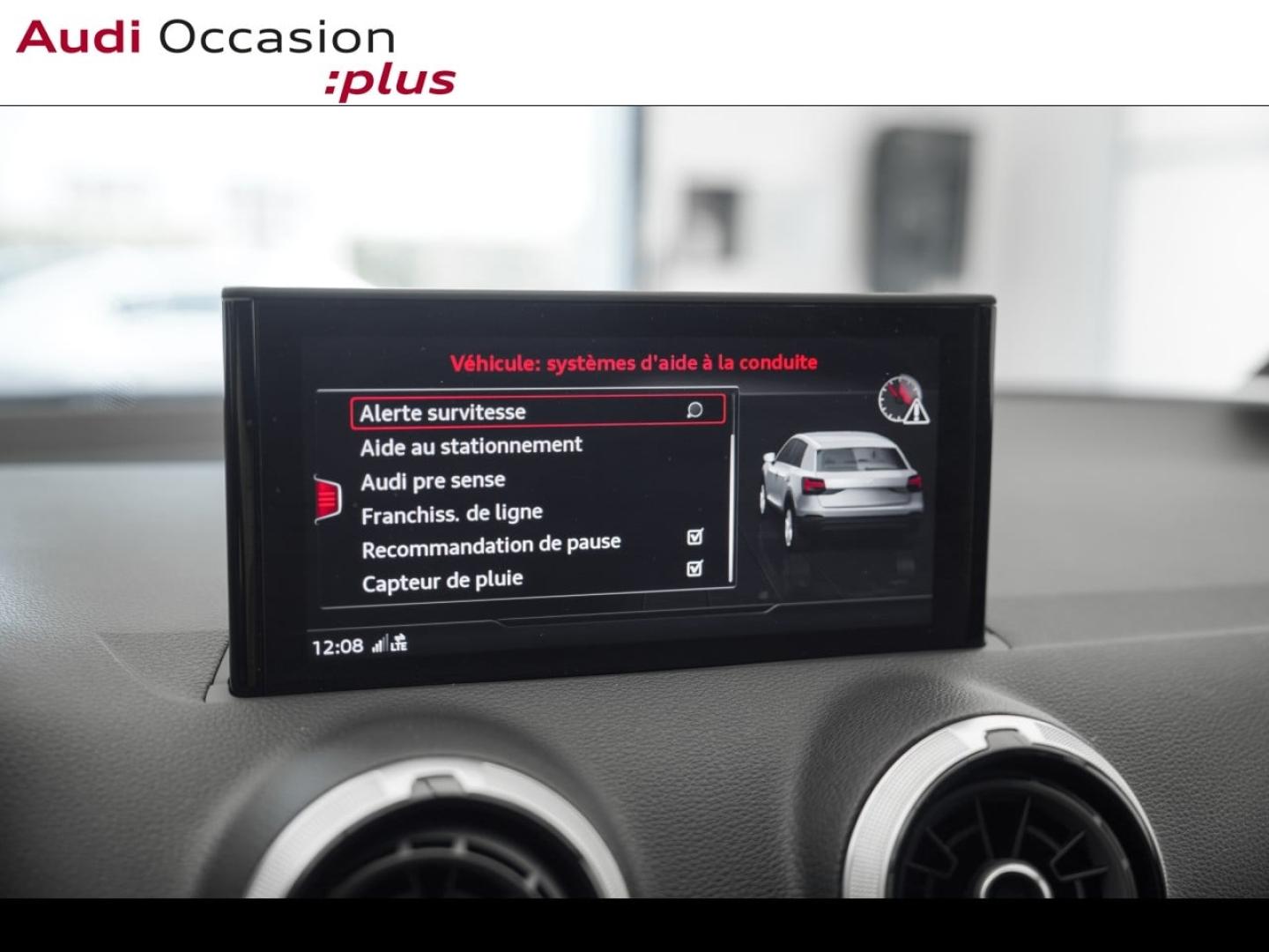 Voitures occasions Audi Q2 S line Montigny-le-Bretonneux