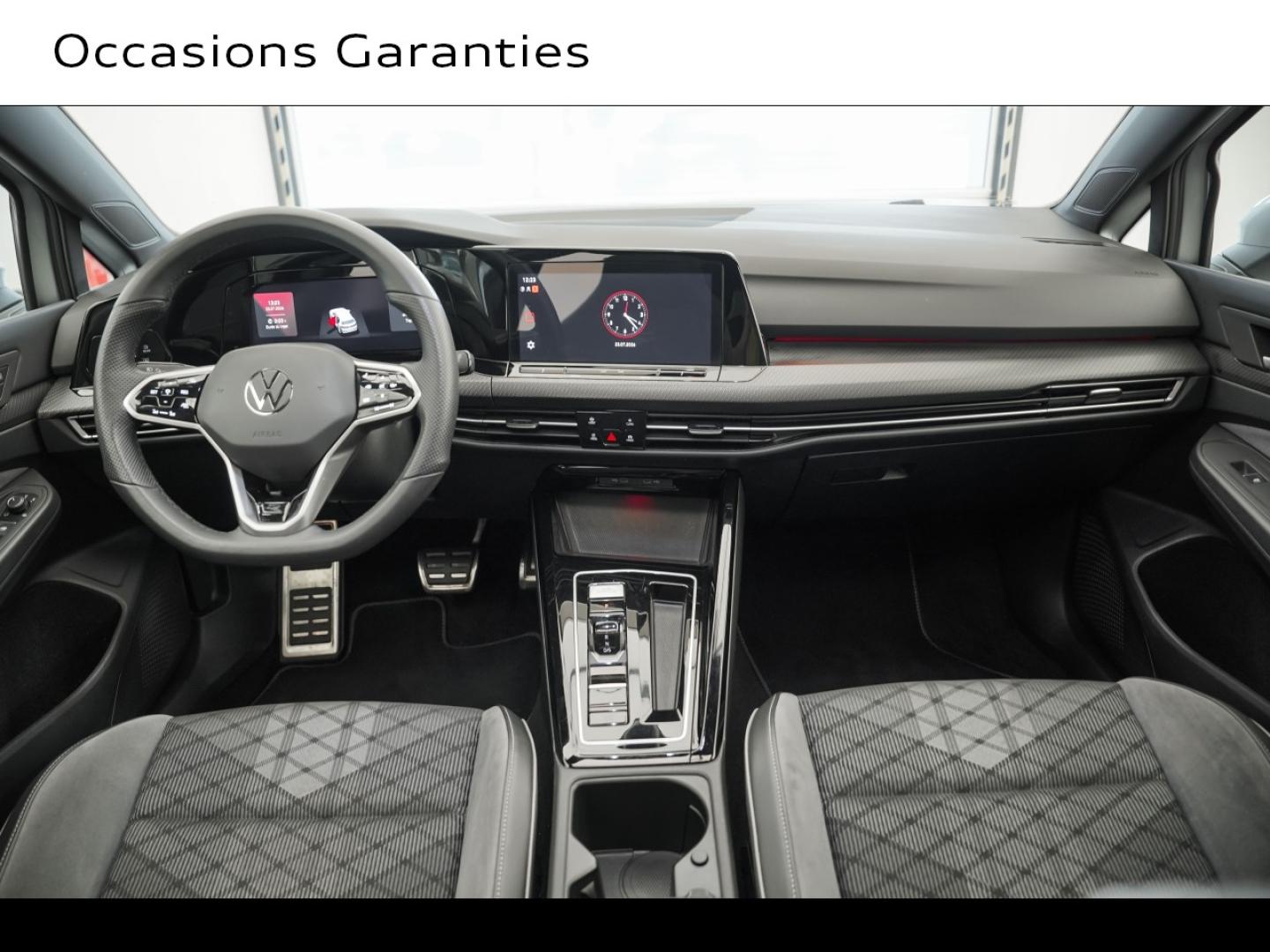 Voitures occasions VOLKSWAGEN GOLF R-Line Montigny-le-Bretonneux