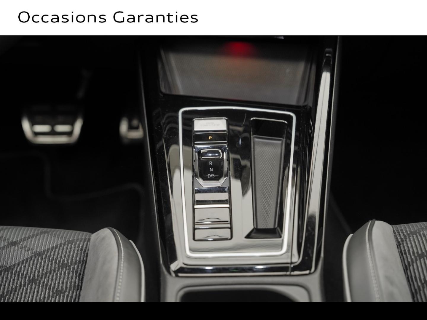 Voitures occasions VOLKSWAGEN GOLF R-Line Montigny-le-Bretonneux
