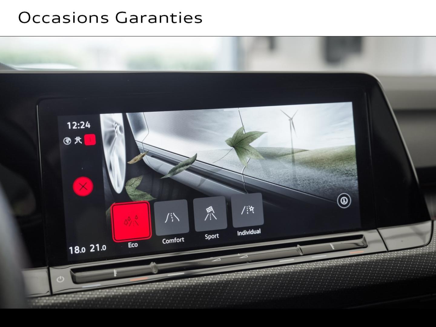 Voitures occasions VOLKSWAGEN GOLF R-Line Montigny-le-Bretonneux