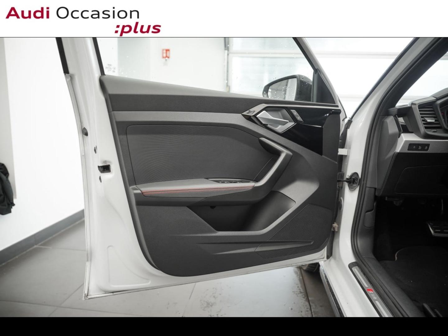 Voitures occasions Audi A1 Sportback S line Montigny-le-Bretonneux