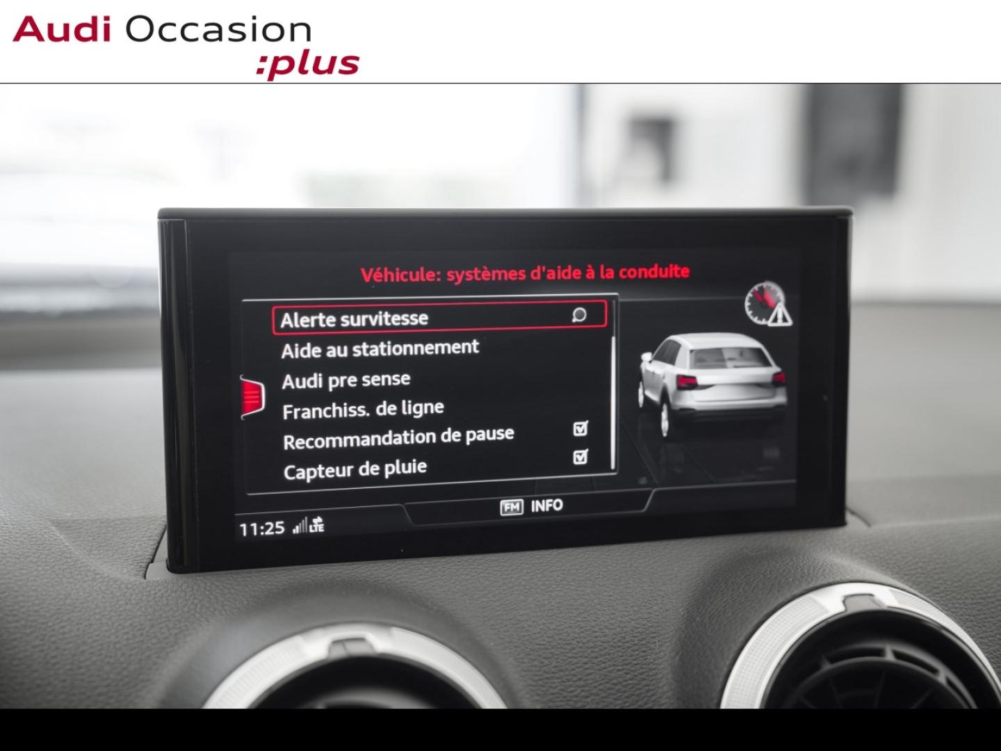 Voitures occasions Audi Q2 S line Montigny-le-Bretonneux
