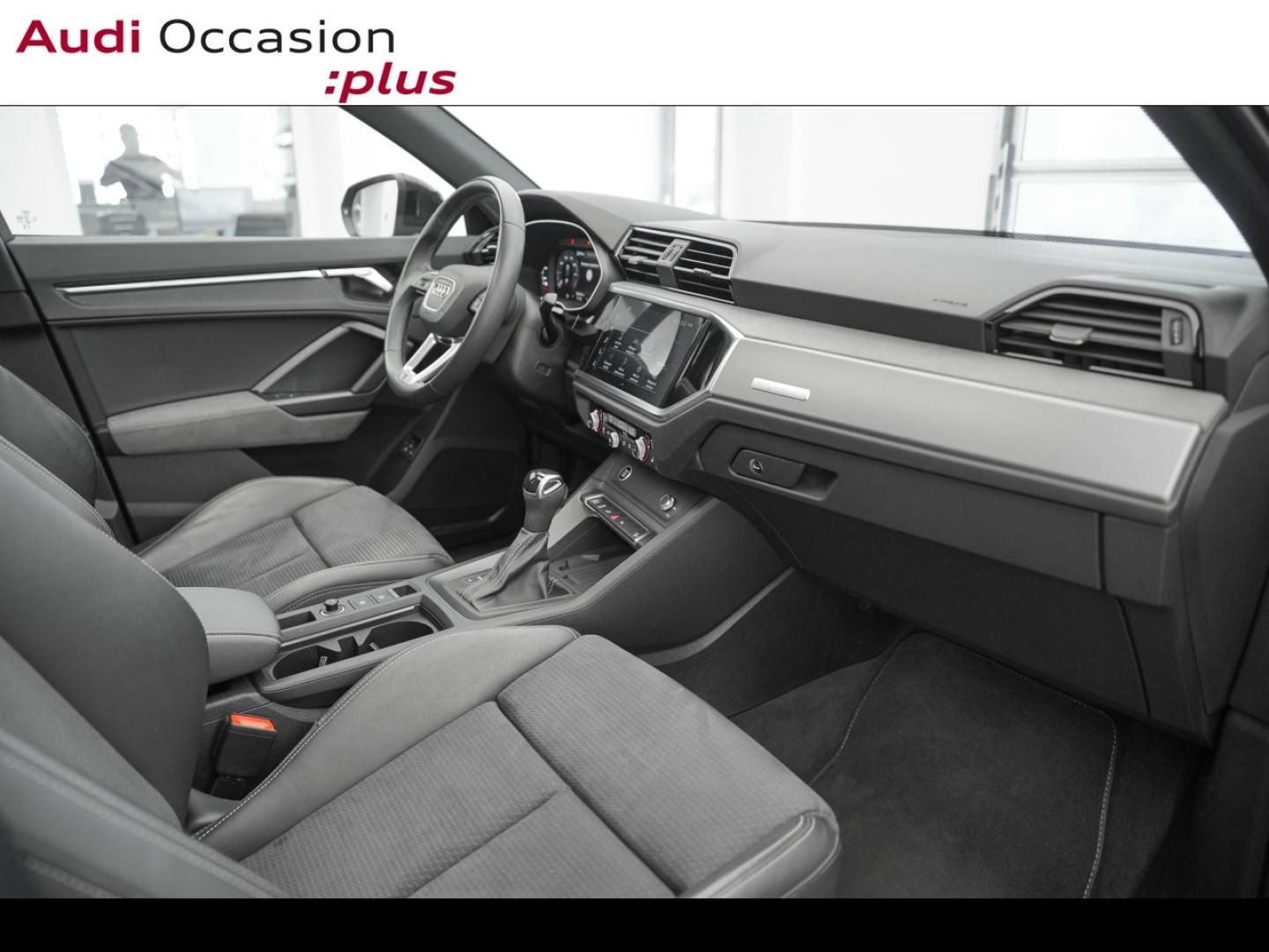 Voitures occasions Audi Q3 S line Montigny-le-Bretonneux