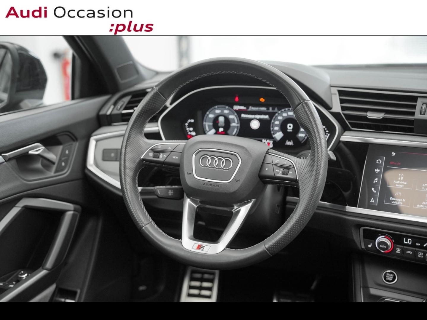 Voitures occasions Audi Q3 S line Montigny-le-Bretonneux