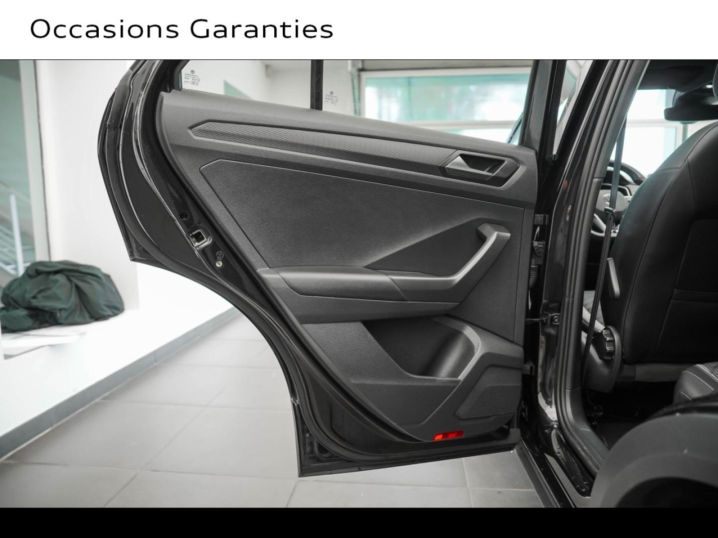 Voitures occasions VOLKSWAGEN T-ROC R-Line Montigny-le-Bretonneux