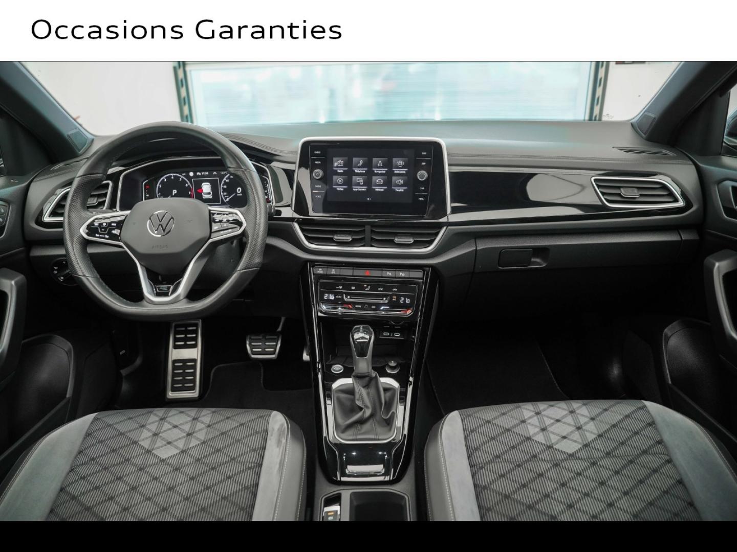 Voitures occasions VOLKSWAGEN T-ROC R-Line Montigny-le-Bretonneux