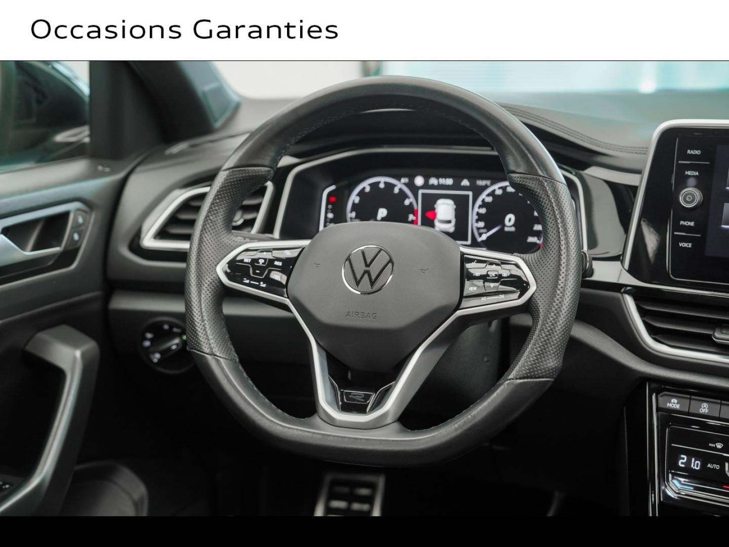 Voitures occasions VOLKSWAGEN T-ROC R-Line Montigny-le-Bretonneux