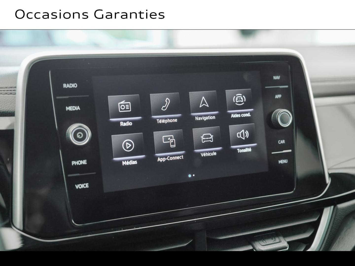 Voitures occasions VOLKSWAGEN T-ROC R-Line Montigny-le-Bretonneux