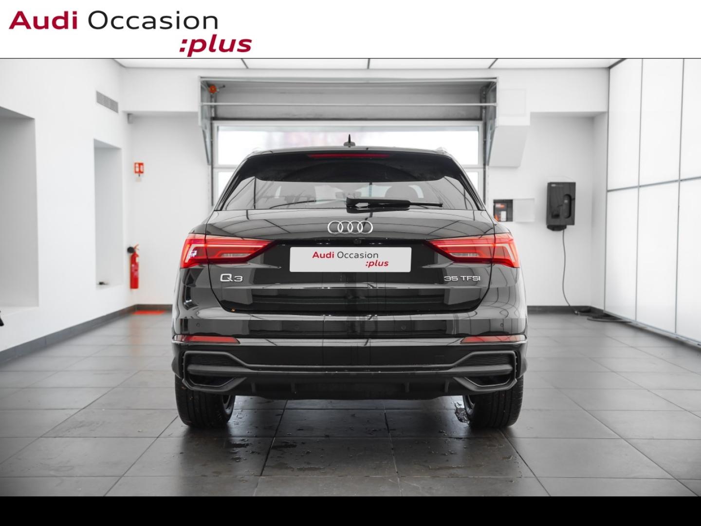 Voitures occasions Audi Q3 S line Montigny-le-Bretonneux