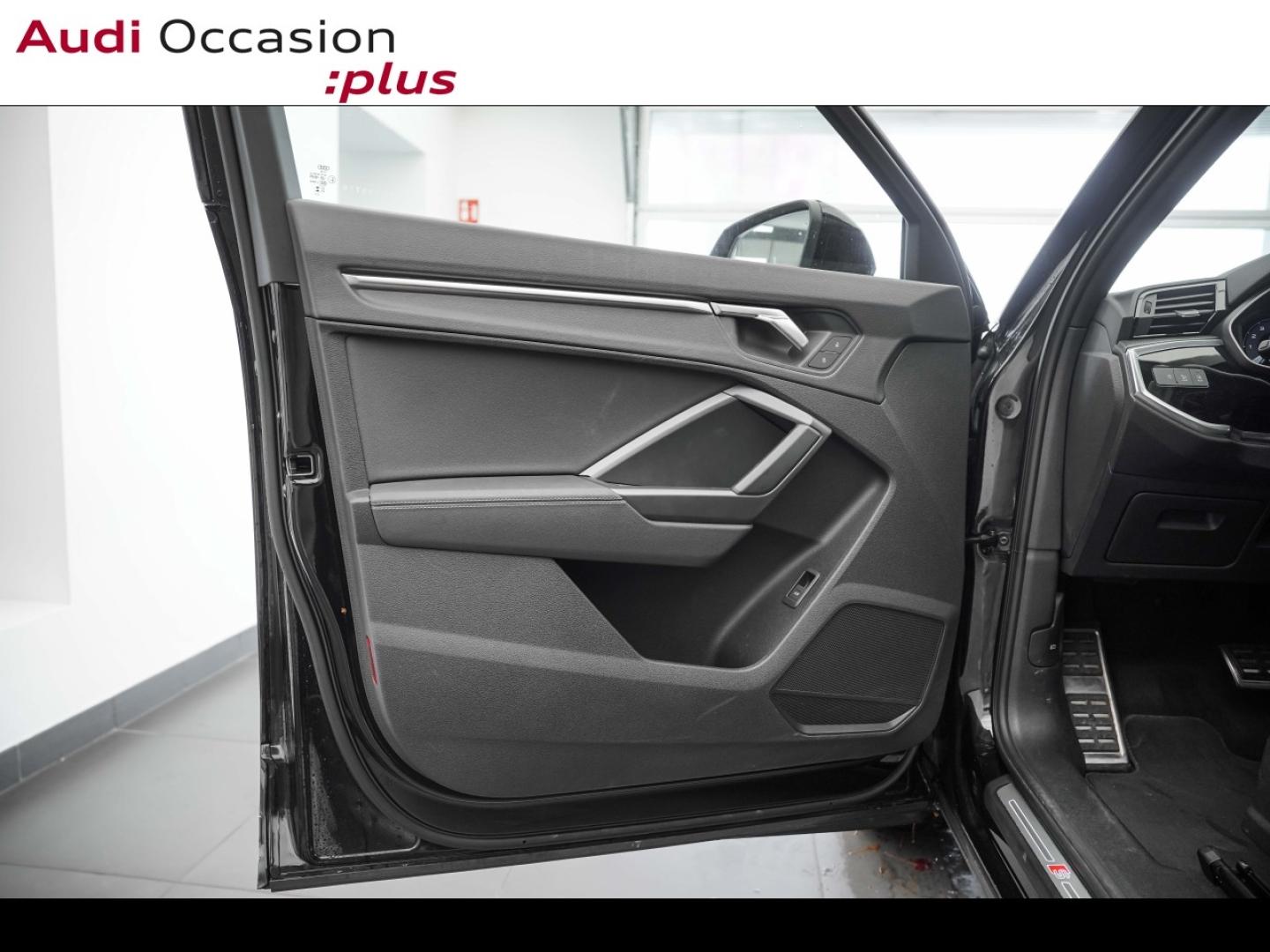 Voitures occasions Audi Q3 S line Montigny-le-Bretonneux