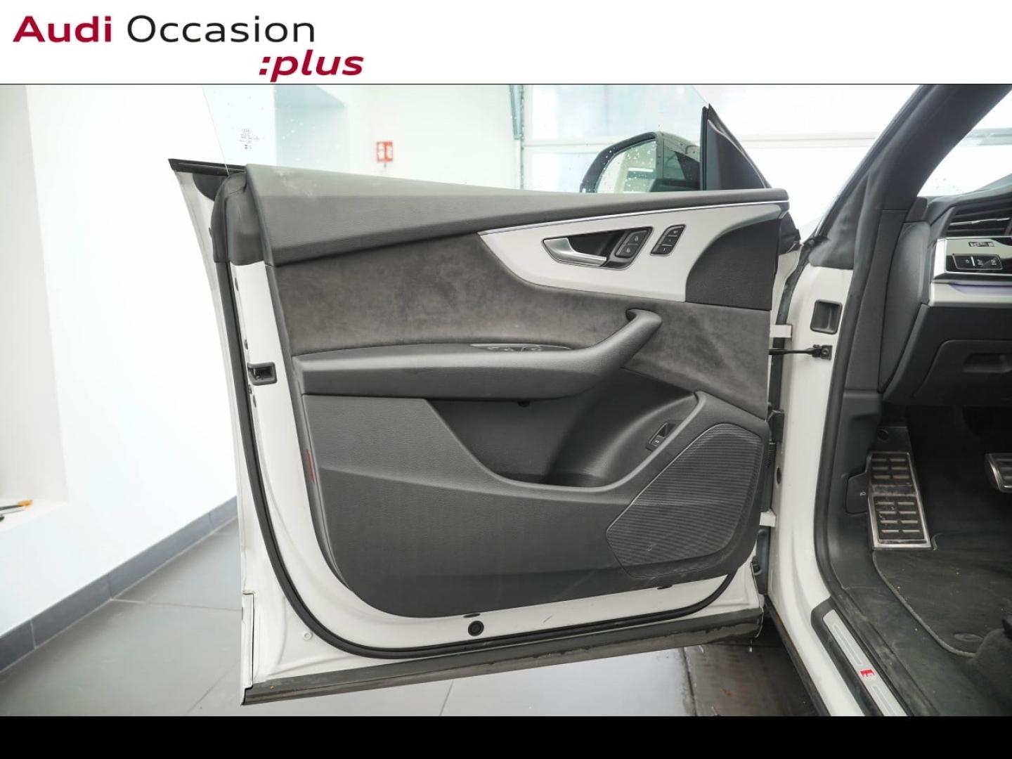 Voitures occasions Audi Q8 S line Montigny-le-Bretonneux