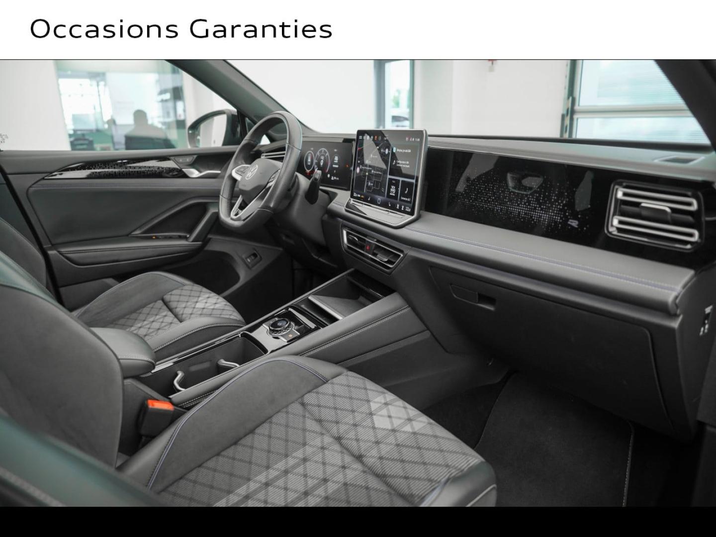 Voitures occasions VOLKSWAGEN TIGUAN R-Line Montigny-le-Bretonneux