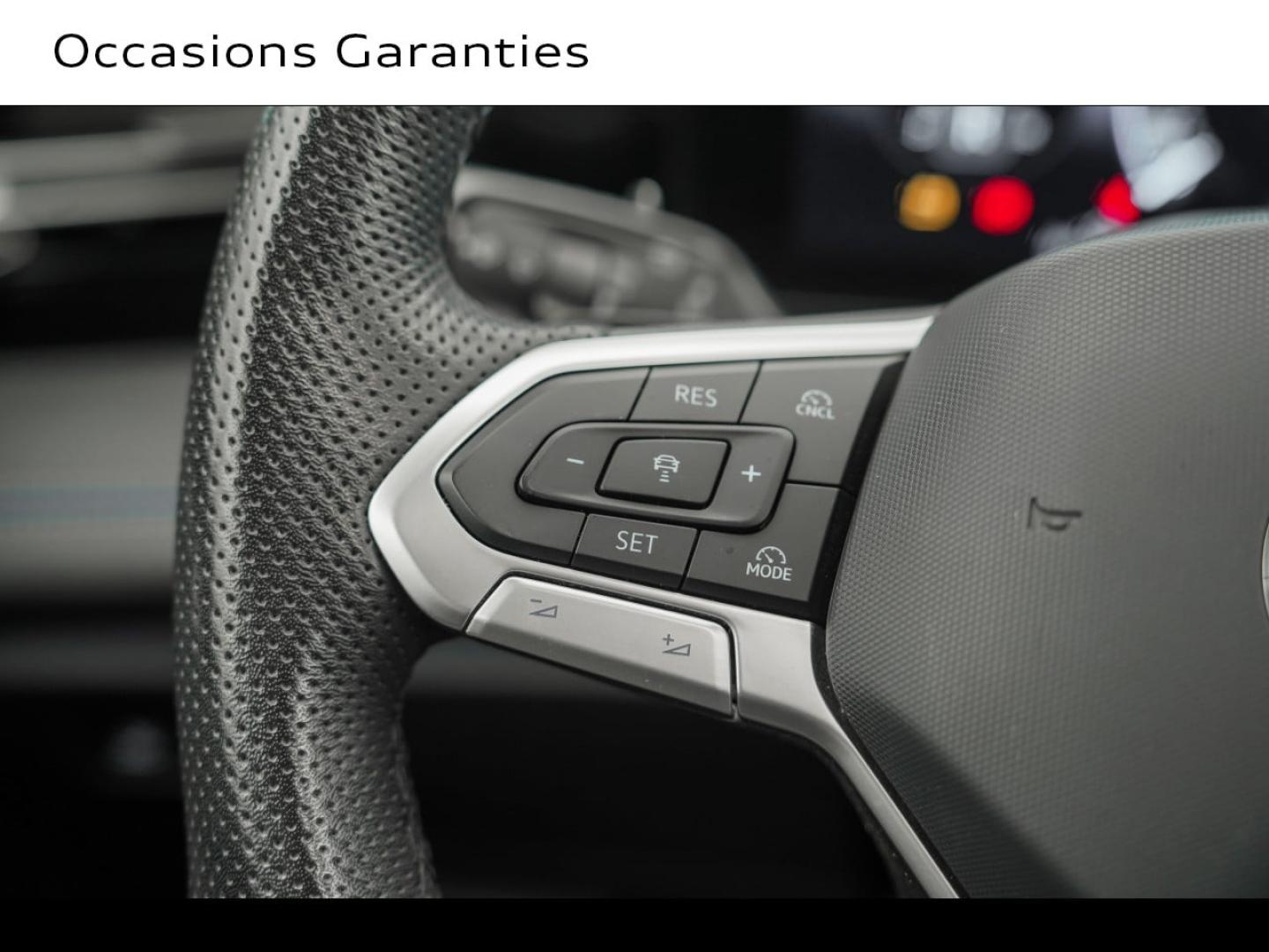 Voitures occasions VOLKSWAGEN TIGUAN R-Line Montigny-le-Bretonneux